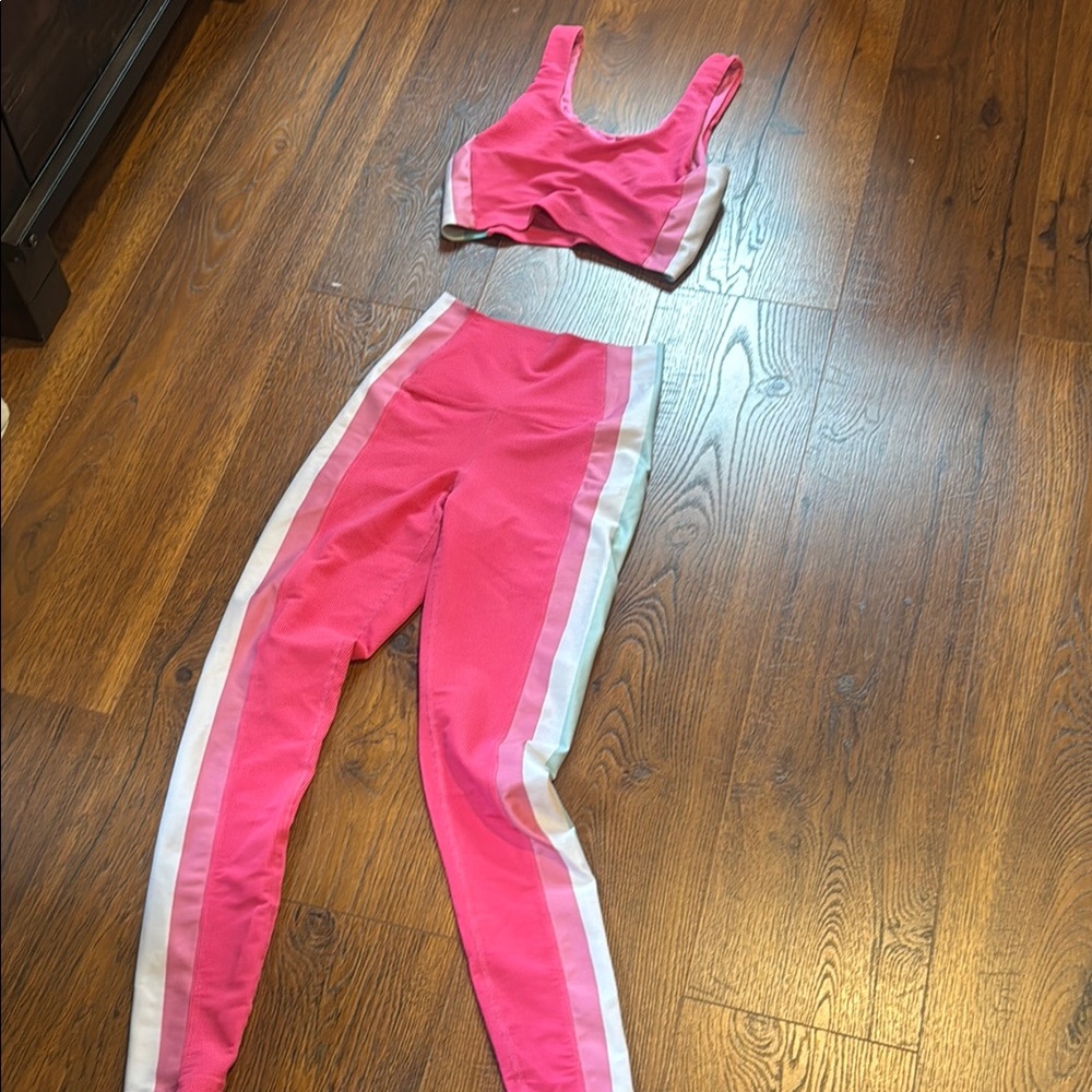 Beach Riot Vibrant Pink and White Leggings with matching top